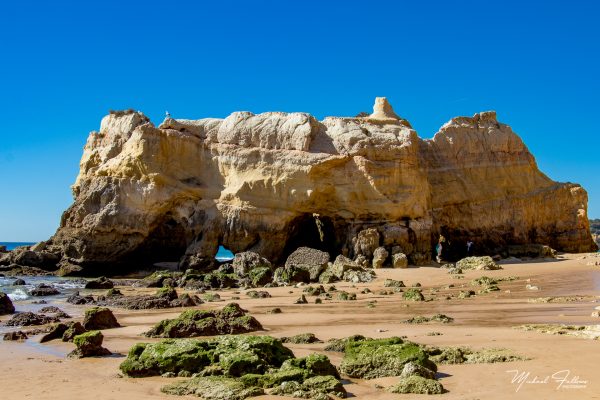 Praia da Rocha - www.iberianlifestyle.com